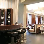 987 Design Hotel 4*