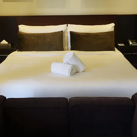 987 Design 4* Prague