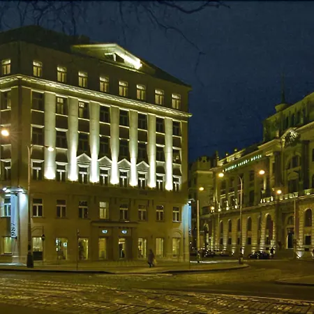 987 Design Szálloda
