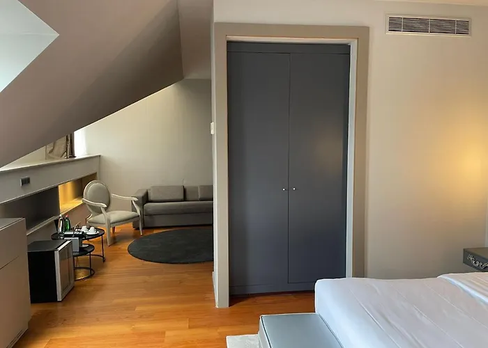 Hotel 987 Design